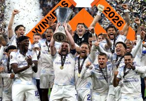 Emery conquista su quinta Europa League con el Aston Villa