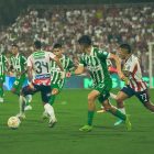 Junior goleó 3-0 a Nacional con doblete de Muriel en la final de ida
