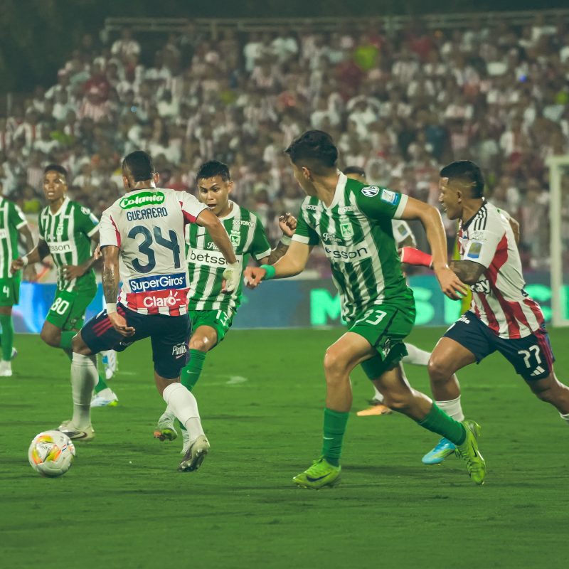 Junior goleó 3-0 a Nacional con doblete de Muriel en la final de ida